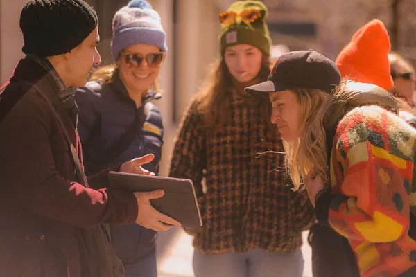 Swiftie City Stroll: Taylor Swift's Ultimate NYC Fan Tour