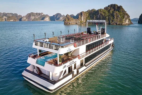 Halong Bay 5-Star Cruise: Buffet, Caves, Pool - Day Tour