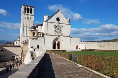 Umbria's Charm: Assisi & Orvieto Private Day Trip from Rome