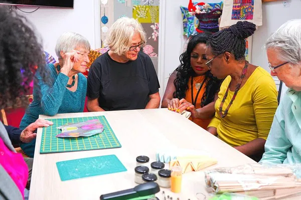 Craft a Fan-tastic Day: Greenwich Fan-Making & Art Tour!