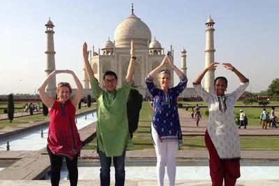Unveiling Agra's Majesty: A Whirlwind Taj Mahal & Fort Tour by Superfast Train