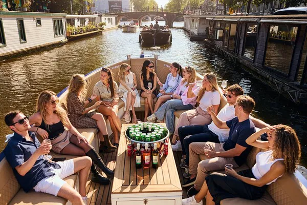 Amsterdam Canal Cruise: Unlimited Drinks & City Views!