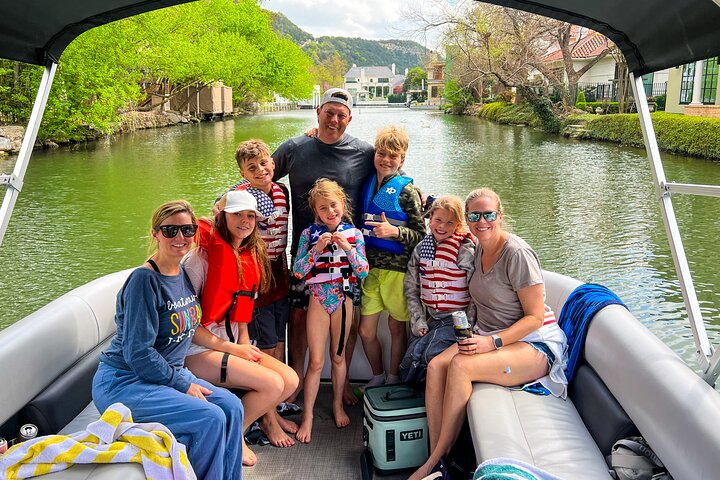 Lake Austin Private Boat Tour: Sun, Sights & Fun!