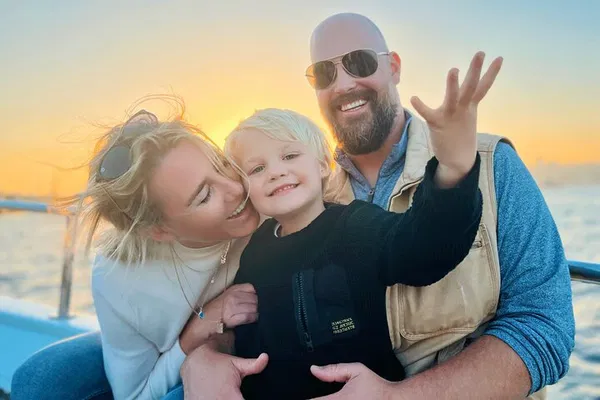 Istanbul Bosphorus Sunset Cruise: Luxury Yacht Views