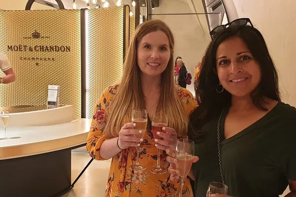 Champagne Dreams: A Luxurious Tasting Tour in Epernay's Grand Houses