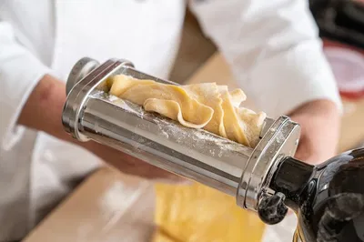 Master Roman Cuisine: Fettuccine & Tiramisu Cooking Class with Wine!