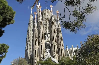Sagrada Familia: Skip-the-Line Private Tour