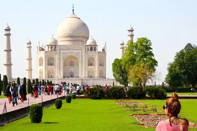Taj Mahal Rail Tour: A Regal Day Trip from Delhi