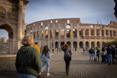 Unearth Ancient Rome: Small Group Colosseum, Forum & Palatine Hill VIP Tour