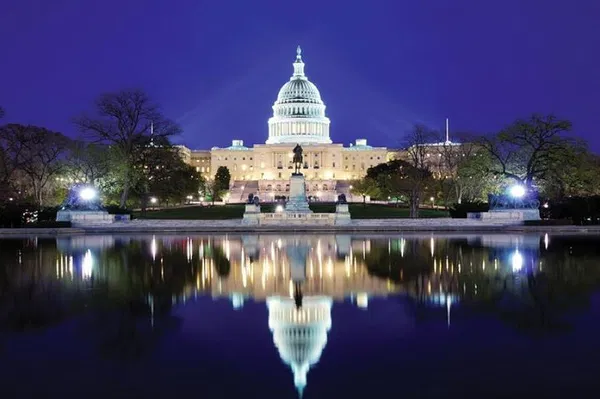 DC National Mall Night Tour: 10 Stops & Reserved Entry!