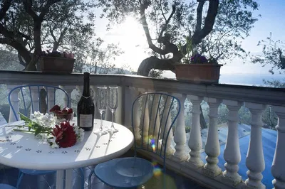 Sorrento & Amalfi Coast Adventure: Culinary Delights & Scenic Wonders