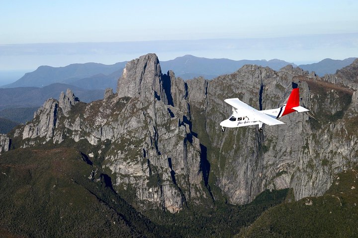 Tasmania Wilderness: Fly, Cruise & Walk Adventure
