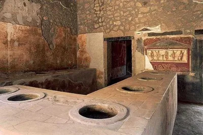 Uncover Pompeii's Secrets: Early Access Historical Tour