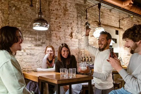 Barcelona: Local Tapas & Rare Wine Tour