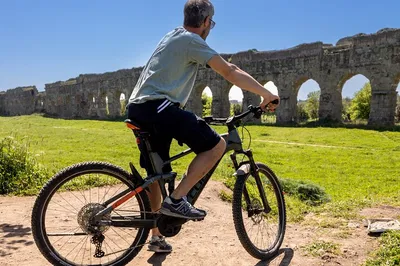 Rome E-Bike Tour: Appian Way & Aqueducts Adventure