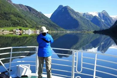 Unforgettable Fjords & Glacier Adventure: Guided Day Tour from Voss