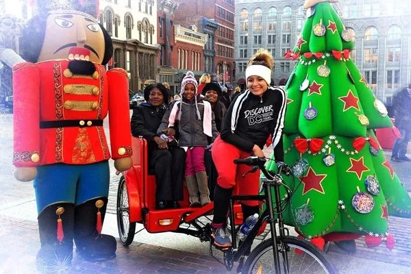 Dazzling DC: Pedicab Night Tour of Lights