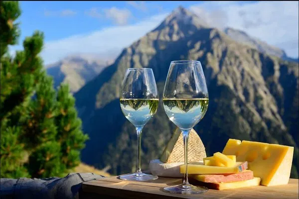 Chamonix Tour: Wine, Cheese & History!