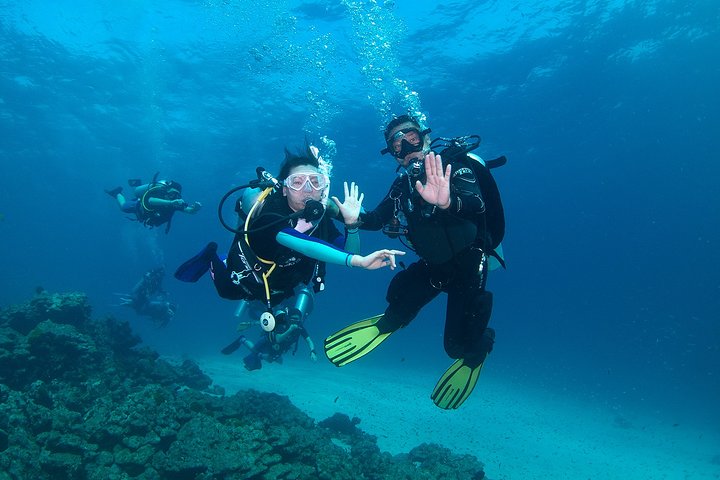 Dive into Adventure: Discover Scuba Diving in Koh Lanta's Underwater Paradise