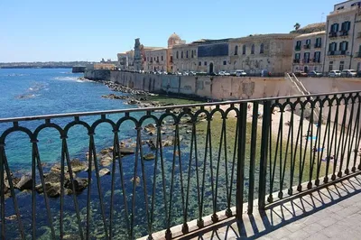 Syracuse & Noto: Art, History & Sicilian Treats