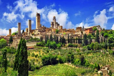Tuscany's Treasures: A Full-Day Escape to Medieval Towns from Rome
