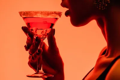 Madrid's Cocktail History: Sip Through Time!