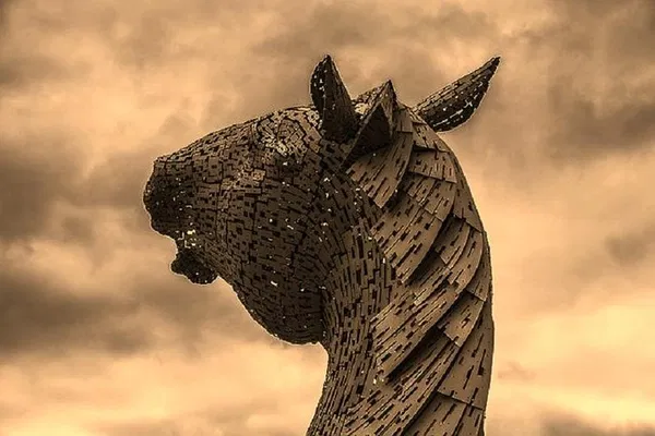 Unveiling Scottish Engineering Marvels: A Private Kelpies & Falkirk Wheel Tour