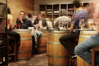 Madrid Tapas & Wine Tour: Taste the City!