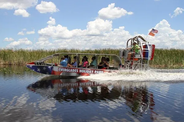 Miami Everglades Thrill: Airboat Adventure with Hotel Convenience!