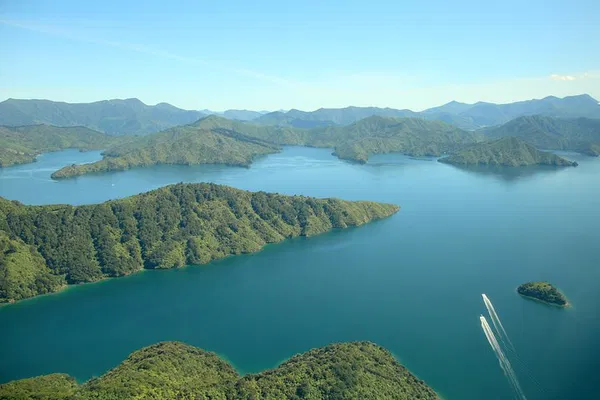 Marlborough Sounds Air Adventure: Breathtaking Bays & Bush Flight