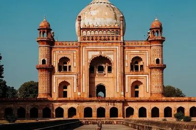 Unveiling Delhi: A Personalized 6-Hour Walking Adventure with Expert Guide