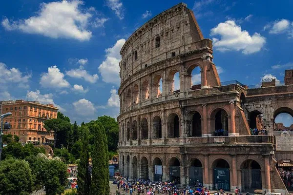 Unveiling Ancient Rome: Colosseum, Forum & Palatine Hill Adventure