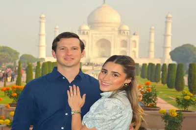 Witness Sunrise at Taj Mahal & Explore Agra Fort: A Luxurious Day Trip from Delhi