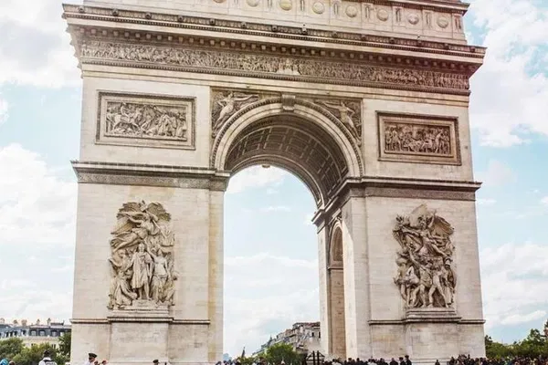 Effortless Paris Airport Transfers: Private, Punctual, and Professional