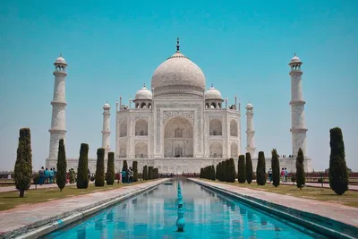 Majestic Sunrise to Sunset: Taj Mahal Private 2-Day Tour from Delhi
