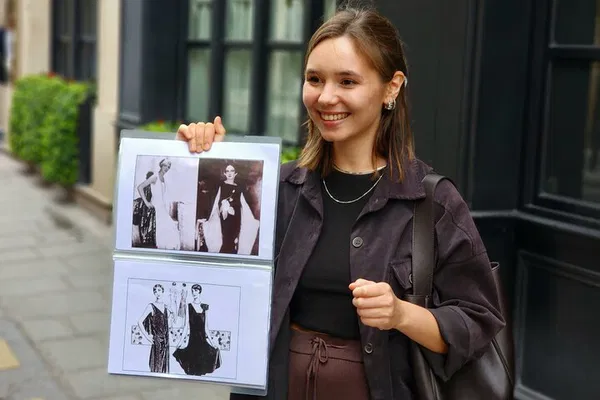 Paris Fashion Tour: FREE Drink & Haute Couture History