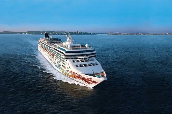 Seattle Post-Cruise Tour: City Highlights & Airport/Hotel Drop-off