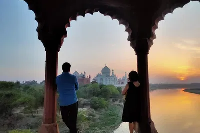 Unveiling Agra: A Whirlwind Day Tour to Taj Mahal & Agra Fort from Delhi