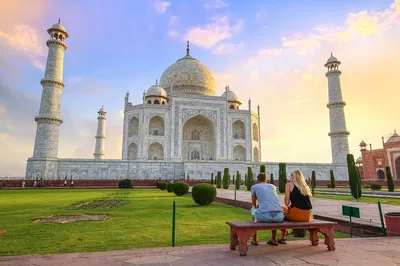 Taj Mahal Express: Delhi to Agra Private Day Trip