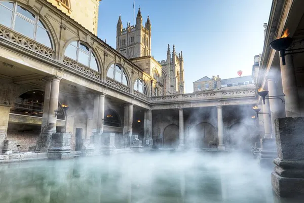 Stonehenge & Bath: Journey Through History from London