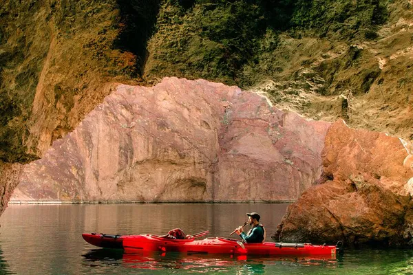 Emerald Cave Kayak Tour: Lunch & Colorado River Views