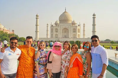 Discover Taj Mahal & Jaipur: A Luxurious 2-Day Private Car Tour