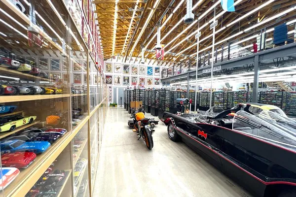 Goldvarg Car Museum: See 22,000+ Model Cars!