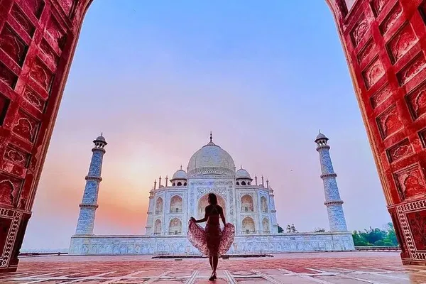 Unveiling Agra's Splendor: A Private Taj Mahal & Fort Tour