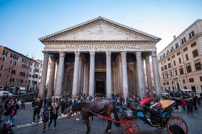 Pantheon Tour: Skip-the-Line & Ancient Rome Temple Visit