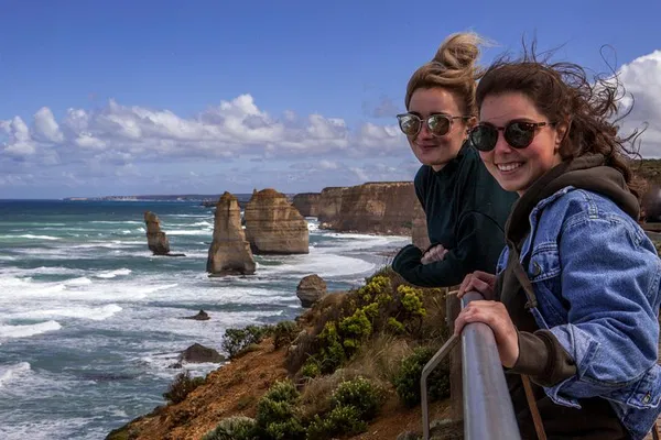 Great Ocean Road Adventure: Backpackers' Wildlife Extravaganza (18-35)