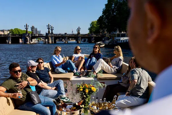 Amsterdam Canal Cruise: Open Boat & Unlimited Drinks!