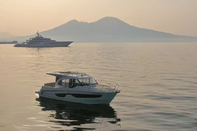 Naples Sunset Boat Tour: Aperitivo on Antares 11