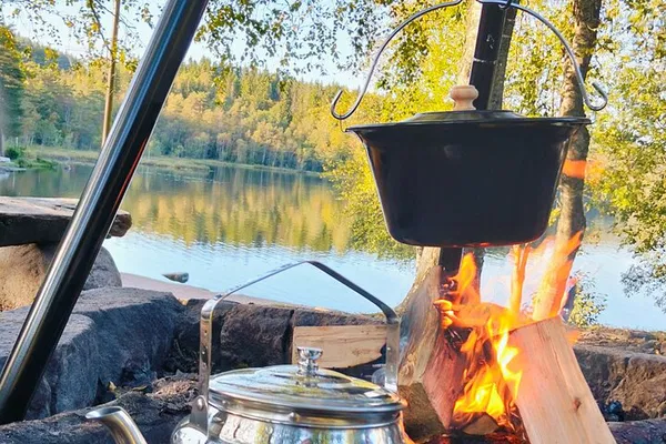 Oslo Forest Feast: Food Tour & Campfire