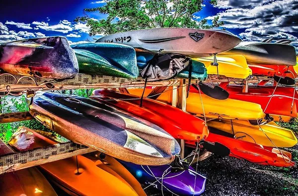 Kayak Milwaukee River: Rentals & Brews!